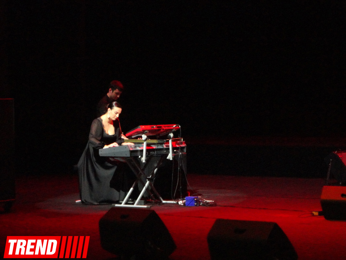 Неповторимая Елена Ваенга в Баку: импровизация и буря аплодисментов  (ФОТО)