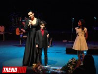 Неповторимая Елена Ваенга в Баку: импровизация и буря аплодисментов  (ФОТО)