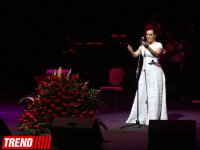 Неповторимая Елена Ваенга в Баку: импровизация и буря аплодисментов  (ФОТО)