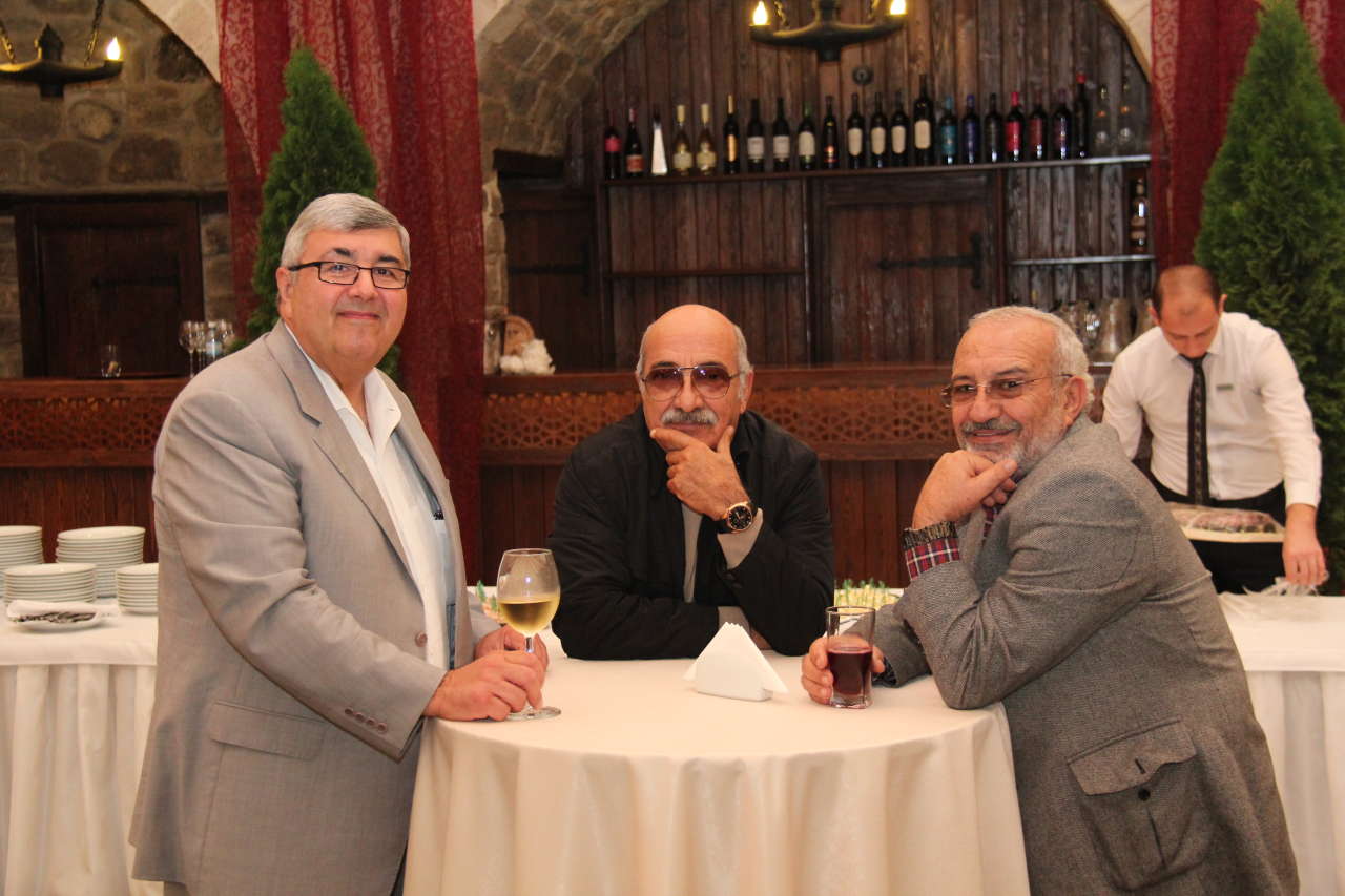 "Мой город – Баку" Исмаила Мамедова – старые улочки Ичери Шехер в графике (ФОТО)