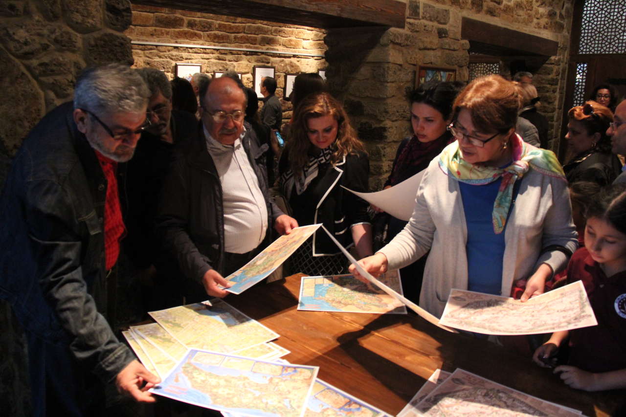 "Мой город – Баку" Исмаила Мамедова – старые улочки Ичери Шехер в графике (ФОТО)