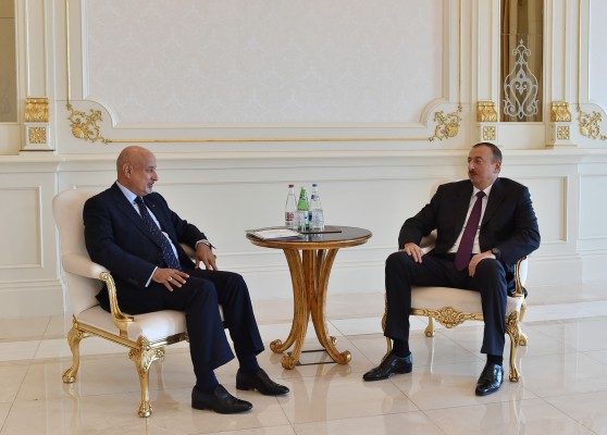 Президент Азербайджана принял генерального директора ИСЕСКО