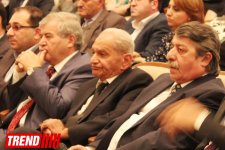 В Баку прошел вечер, посвященный 100-летию народного писателя Гылмана Илькина (ФОТО)