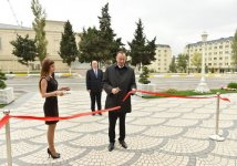 Президент Азербайджана принял участие в открытии шахматной школы в Хырдалане (ФОТО)