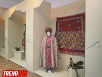 "Традиционный текстиль Кавказа и Центральной Азии" в Баку - национальные костюмы, ткани, ковры (ФОТО)