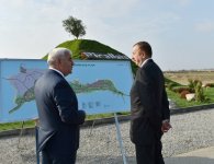 Президент Азербайджана посетил  Пираллахинский район Баку (ФОТО)