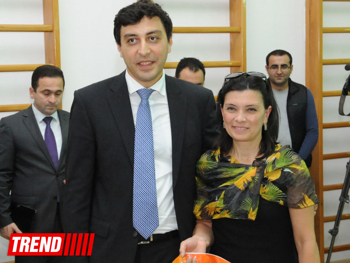 В Бакинской школе гимнастики состоялись гала-выступления (ФОТО)