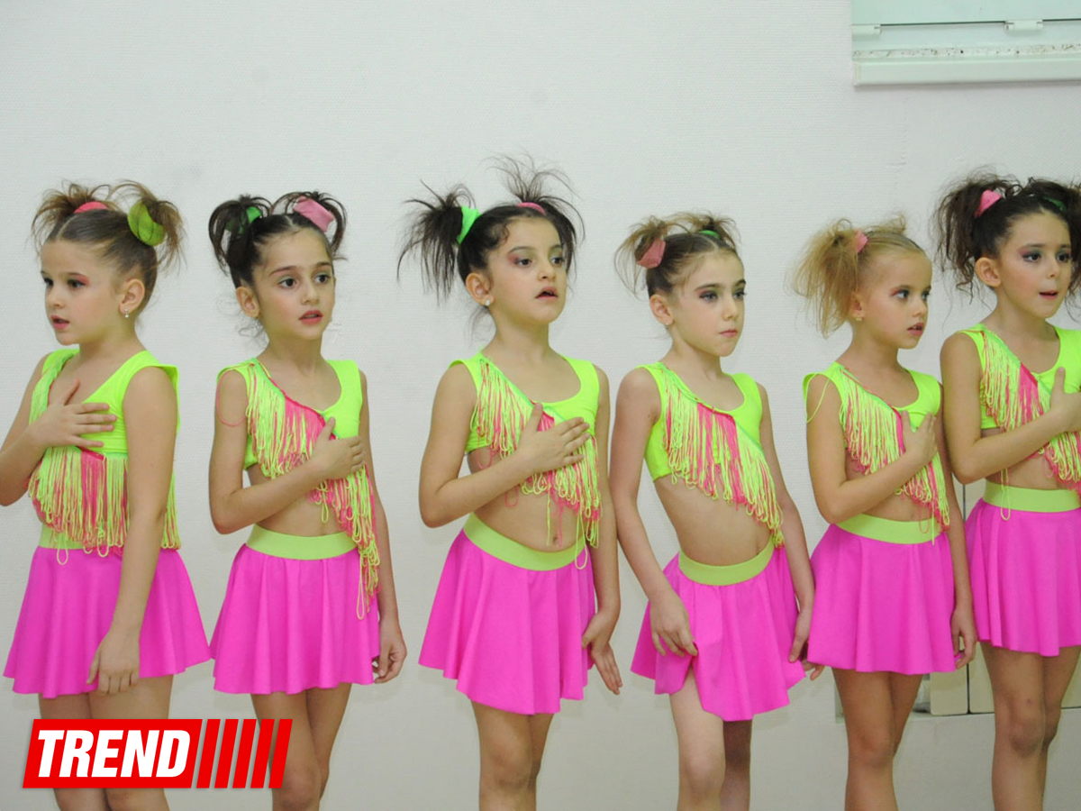 В Бакинской школе гимнастики состоялись гала-выступления (ФОТО)