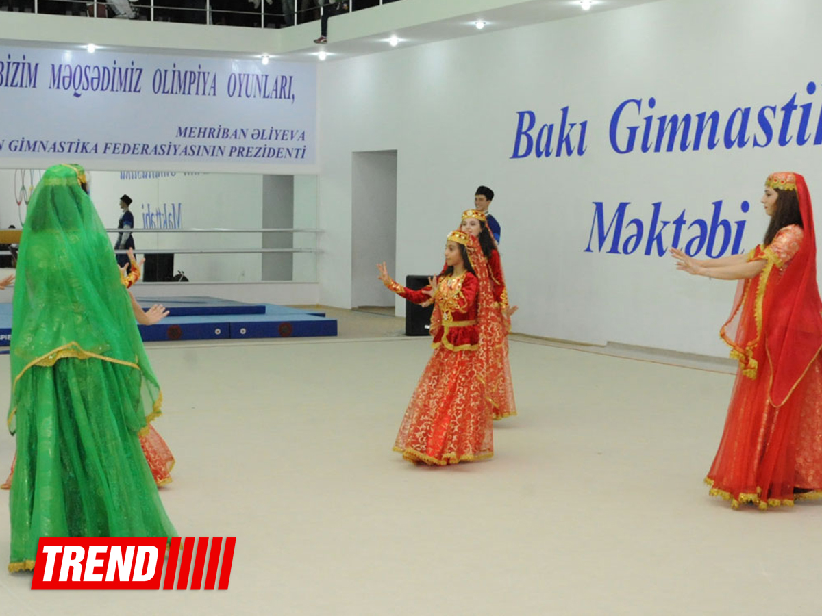 В Бакинской школе гимнастики состоялись гала-выступления (ФОТО)