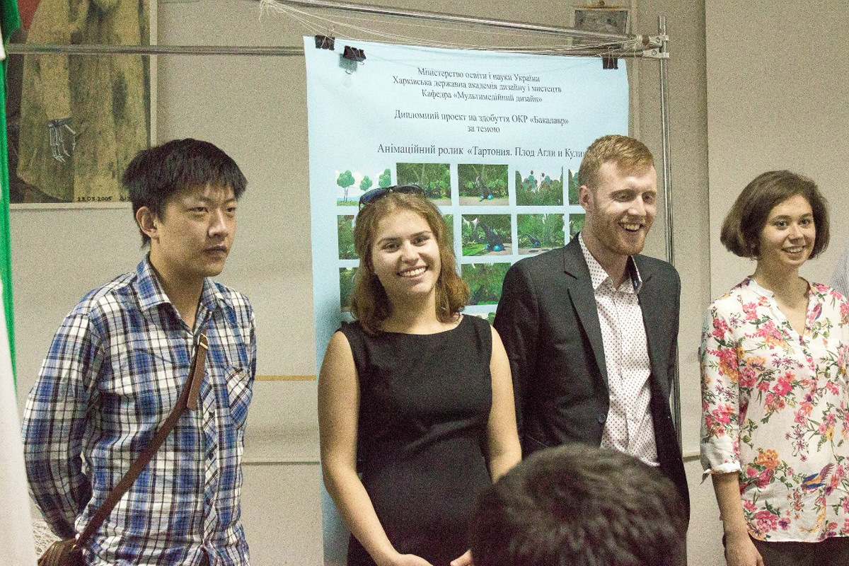 Проект художника – орнаменталиста из Нахчывана вошел в учебную программу  Харьковской  Академии (ФОТО)