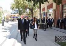 Президент Ильхам Алиев: Всякий раз, будучи здесь, я вижу, что Гянджа становится еще краше (ФОТО)