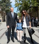 Президент Ильхам Алиев: Всякий раз, будучи здесь, я вижу, что Гянджа становится еще краше (ФОТО)