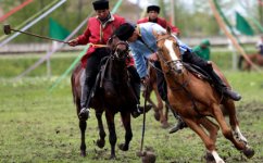 Британское издание “The Telegraph” представило репортаж о древней азербайджанской игре "Човган" (ФОТО)