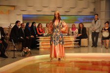 Участницы международной конференции высоко оценили азербайджанские национальные костюмы (ФОТО)