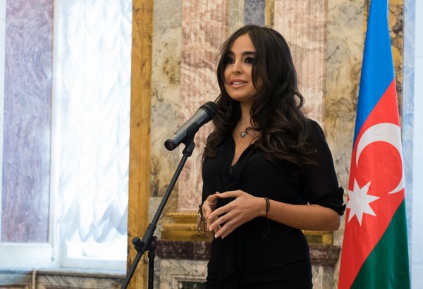 Лейла Алиева: Желаю вам открыть для себя интересный мир Расима Бабаева - художника, который языком красок говорил нам о непременной победе добра над злом (ФОТО)