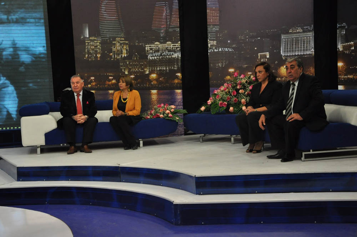 "Бакинское время" выдающегося актера Лютфали Абдуллаева  (ФОТО)