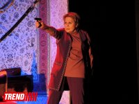 Юрий и Наталья Балиевы отметили юбилей на сцене бакинской Русдрамы: история о том, как уходил супруг от супруги (ФОТО)