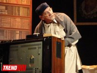 Юрий и Наталья Балиевы отметили юбилей на сцене бакинской Русдрамы: история о том, как уходил супруг от супруги (ФОТО)