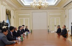 Ильхам Алиев принял делегацию во главе с президентом АБР