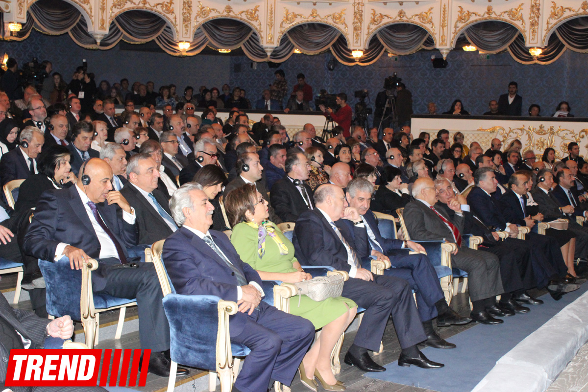 В Баку состоялось открытие III Международной театральной конференции (ФОТО)