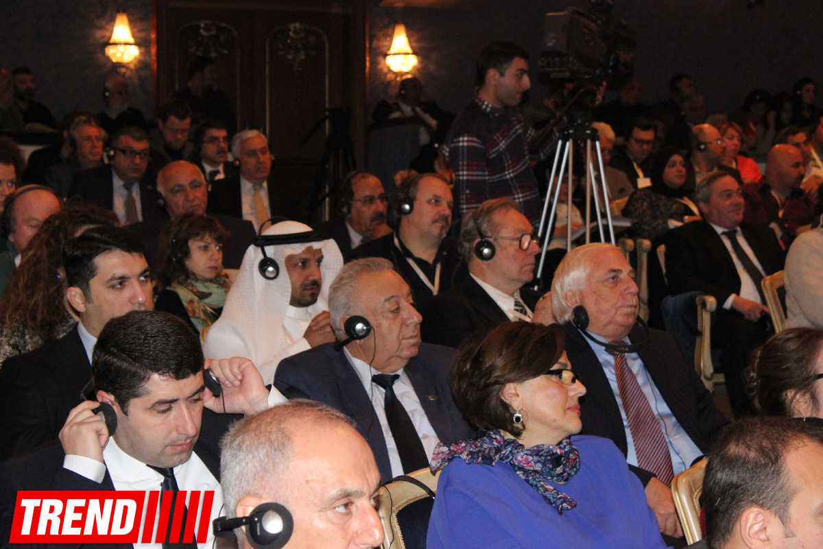 В Баку состоялось открытие III Международной театральной конференции (ФОТО)