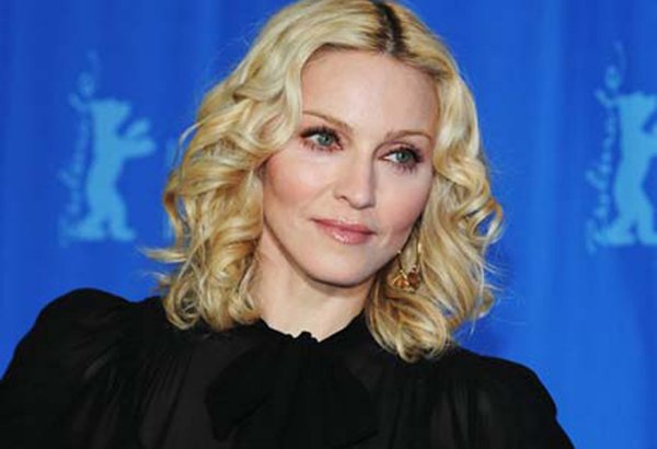 Мадонна получила награду "Женщина года"