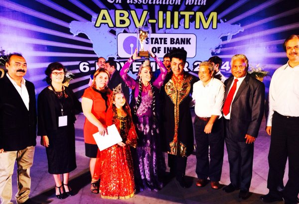 Азербайджанский танец признан лучшим на “Udbhav international Dance Carnival” (ФОТО)