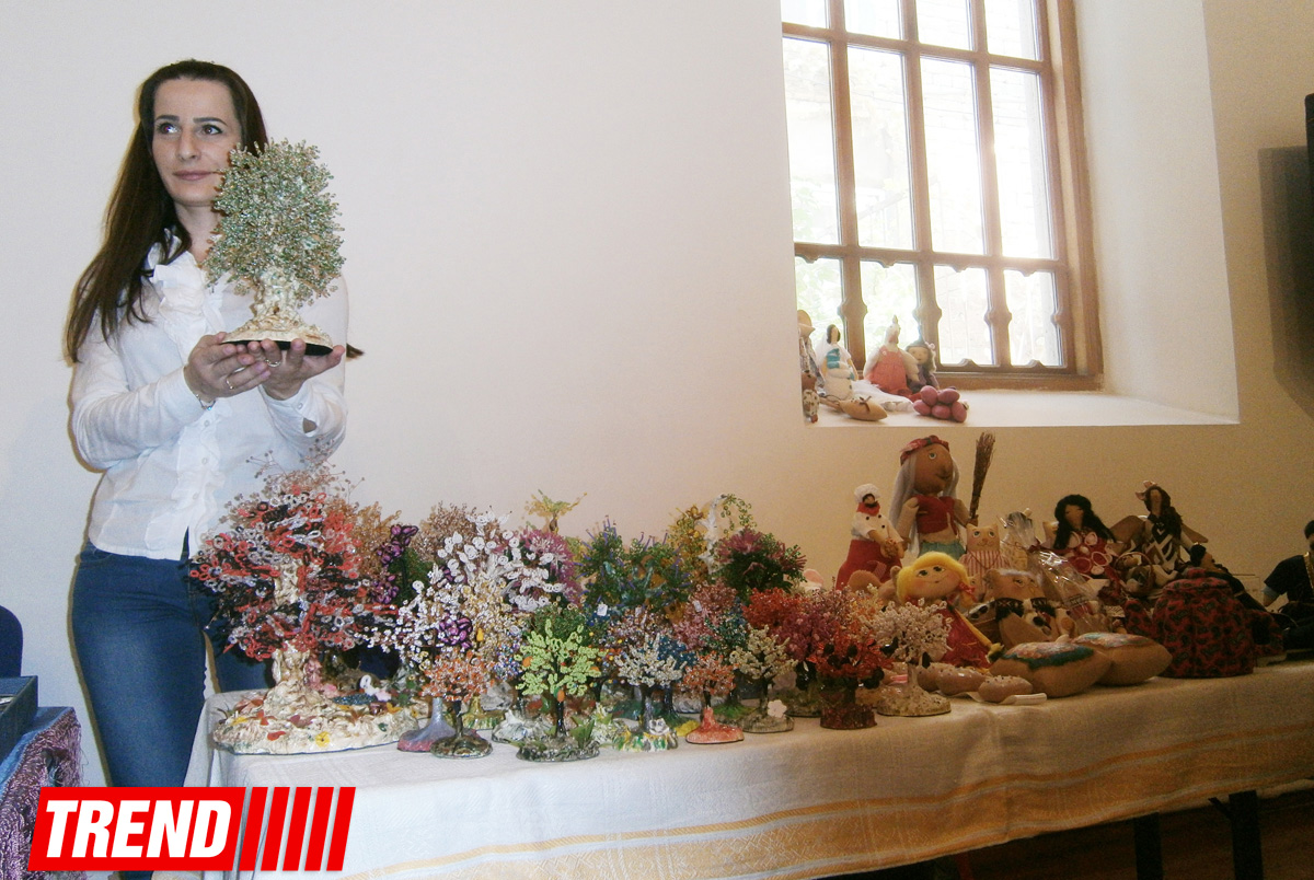 Ковровые орнаменты народных умельцев - фестиваль в Баку (ФОТО)