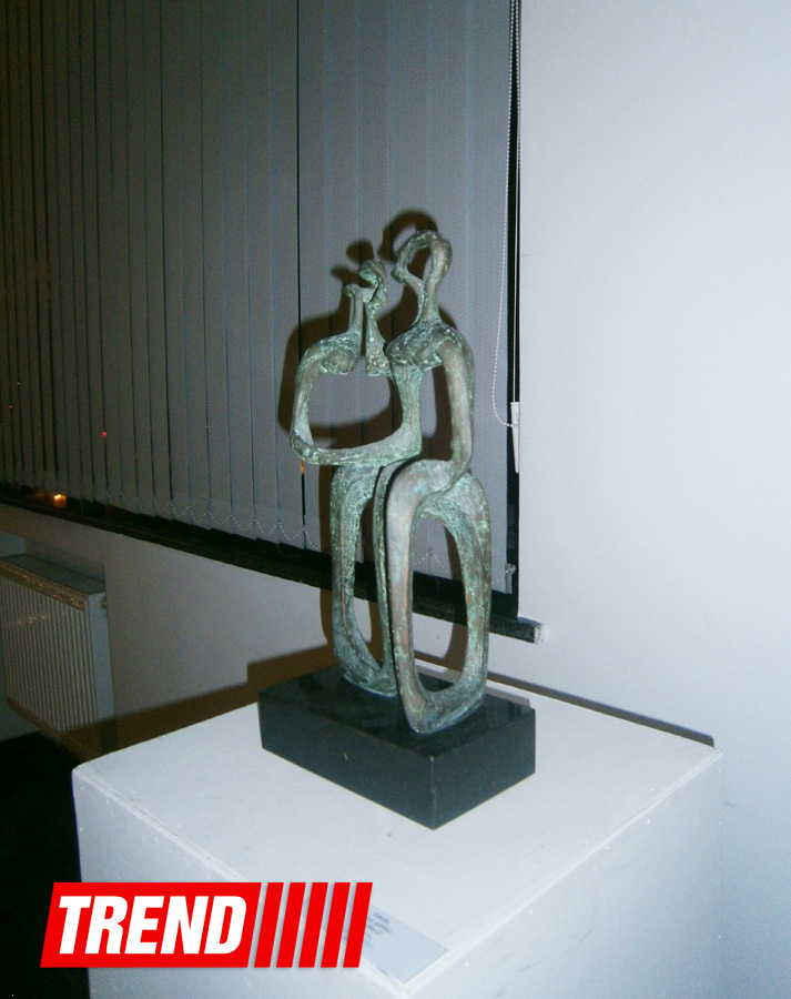 В Баку открылась выставка "Живопись и скульптура" (ФОТО)