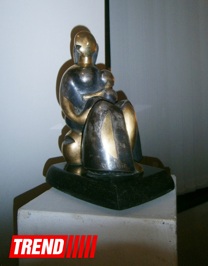 В Баку открылась выставка "Живопись и скульптура" (ФОТО)