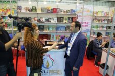 Павильон Азербайджана вызвал большой интерес посетителей книжной выставки в Стамбуле (ФОТО)