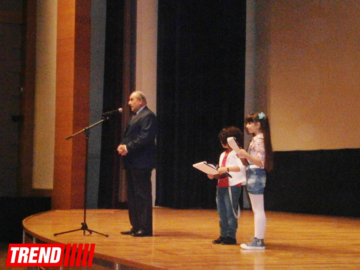 Пионеры из фильма "Волшебный халат" отметили юбилей в Баку: "Читракуда-читракуда..." (ФОТО)