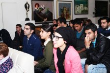 Испанский фотограф провел мастер-класс в Баку (ФОТО)