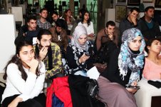 Испанский фотограф провел мастер-класс в Баку (ФОТО)