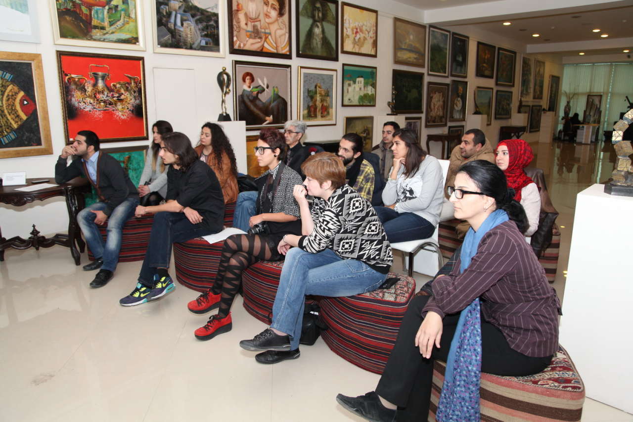 В Баку прошел мастер-класс Джеральда Кирнана, посвященный фотографиям интерьера (ФОТО)