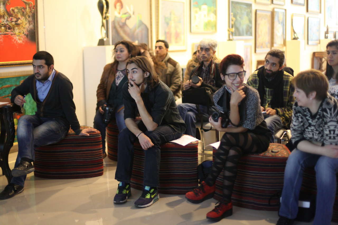 В Баку прошел мастер-класс Джеральда Кирнана, посвященный фотографиям интерьера (ФОТО)