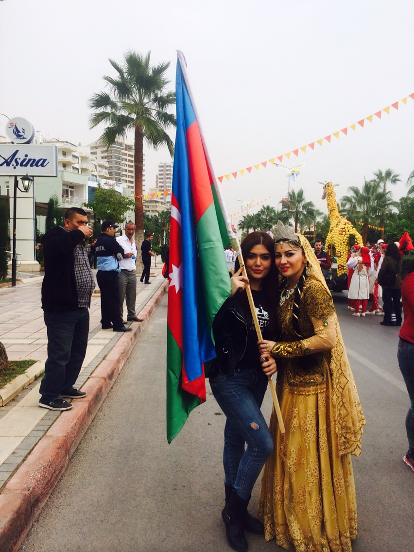 Фатима Фаталиева приняла участие в параде - Мерсинский фестиваль цитрусовых фруктов (ФОТО)