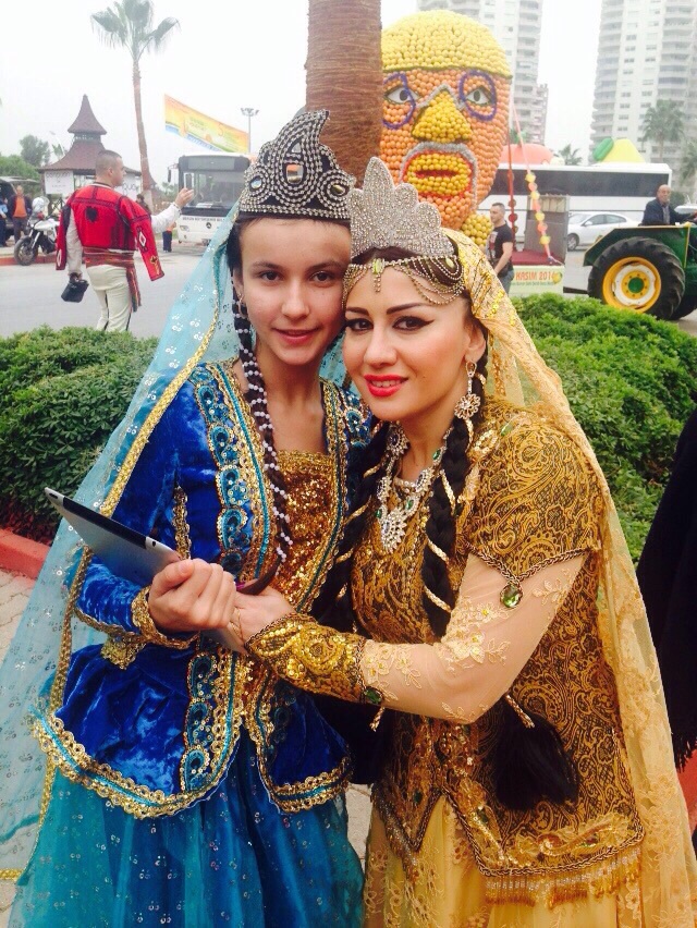 Фатима Фаталиева приняла участие в параде - Мерсинский фестиваль цитрусовых фруктов (ФОТО)