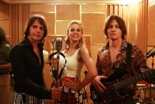 Турецкие звезды кино в Баку - сотни поклонниц и признания в любви (ВИДЕО-ФОТО)