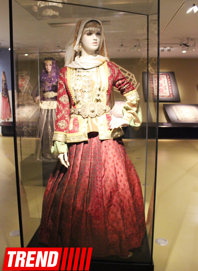 Великолепие азербайджанских женских национальных костюмов (ФОТО)