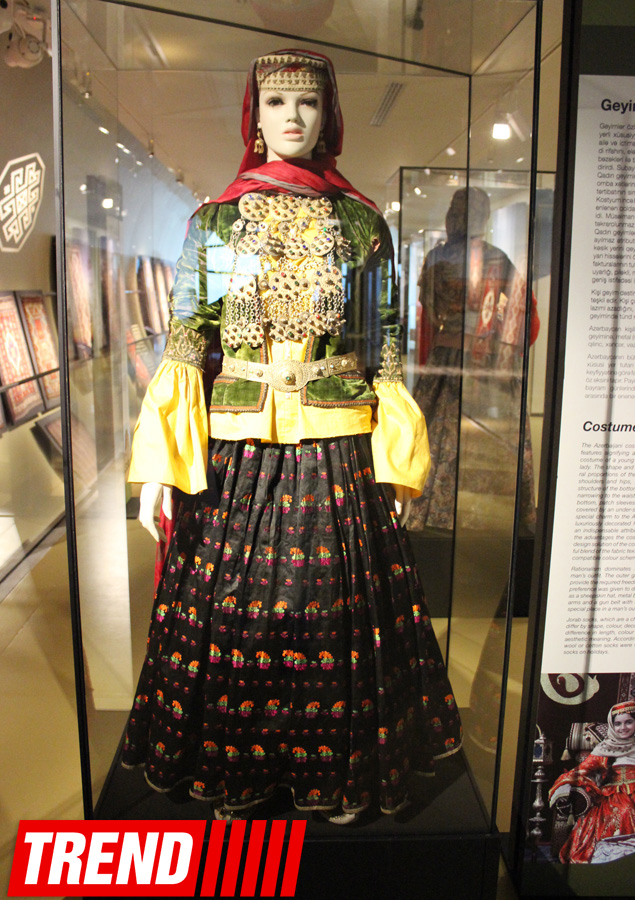 Великолепие азербайджанских женских национальных костюмов (ФОТО)
