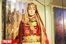 Великолепие азербайджанских женских национальных костюмов (ФОТО)