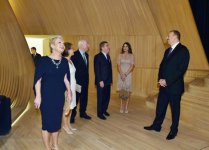 Президент Азербайджана и его супруга приняли участие в приеме в честь участников 43-й Генеральной Ассамблеи Европейского Олимпийского комитета (ФОТО)