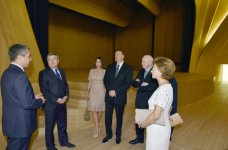 Президент Азербайджана и его супруга приняли участие в приеме в честь участников 43-й Генеральной Ассамблеи Европейского Олимпийского комитета (ФОТО)