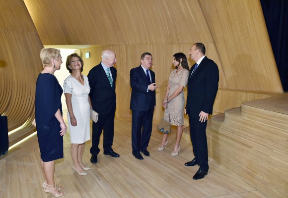 Президент Азербайджана и его супруга приняли участие в приеме в честь участников 43-й Генеральной Ассамблеи Европейского Олимпийского комитета (ФОТО)