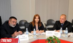 В АМИ Trend прошел «круглый стол» «Постсоветское пространство: цивилизационные аспекты современных кризисов и конфликтов» (ФОТО)