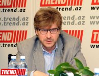 В АМИ Trend прошел «круглый стол» «Постсоветское пространство: цивилизационные аспекты современных кризисов и конфликтов» (ФОТО)