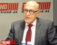 В АМИ Trend прошел «круглый стол» «Постсоветское пространство: цивилизационные аспекты современных кризисов и конфликтов» (ФОТО)