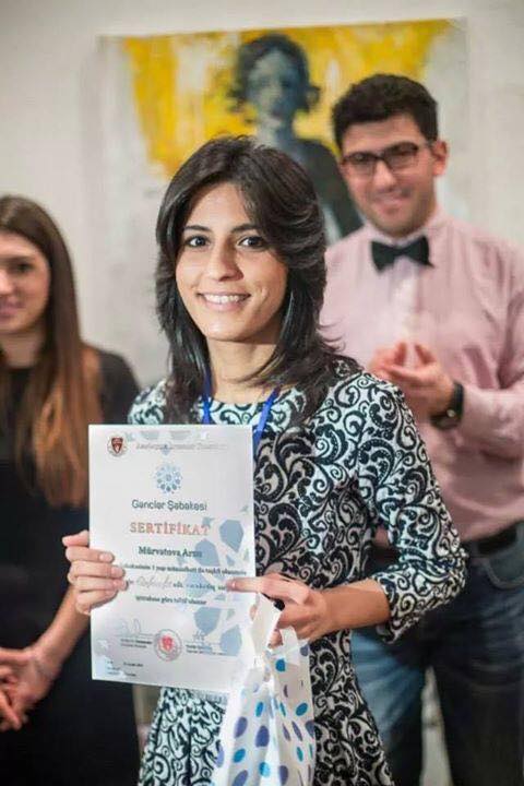 В Баку открылась выставка "Запах женщины" –  красота, нежность и женственность (ФОТО)