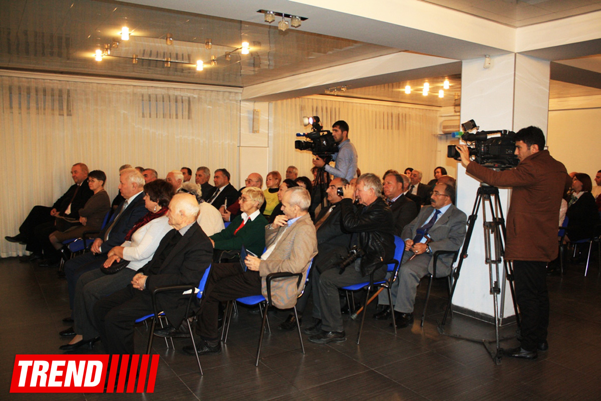 В Баку состоялся показ фильма "Считался богом артиллерии" о генерале Алиаге Шихлинском (ФОТО)